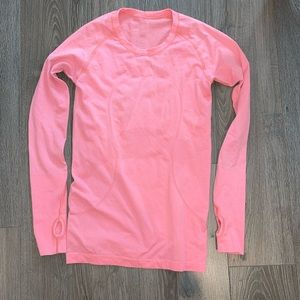 Lululemon long sleeve workout top